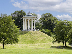 Englischer Garten - Monopteros im Englischen Garten, München, © Bayerische Schlösserverwaltung, (Foto: Maria Scherf), www.schloesser.bayern.de