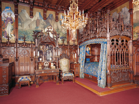 Neuschwanstein Castle -  Schlafzimmer, Schloss Neuschwanstein, 
© Bayerische Schlösserverwaltung, (Foto: Ulrich Pfeuffer/ Maria Scherf), www.neuschwanstein.de